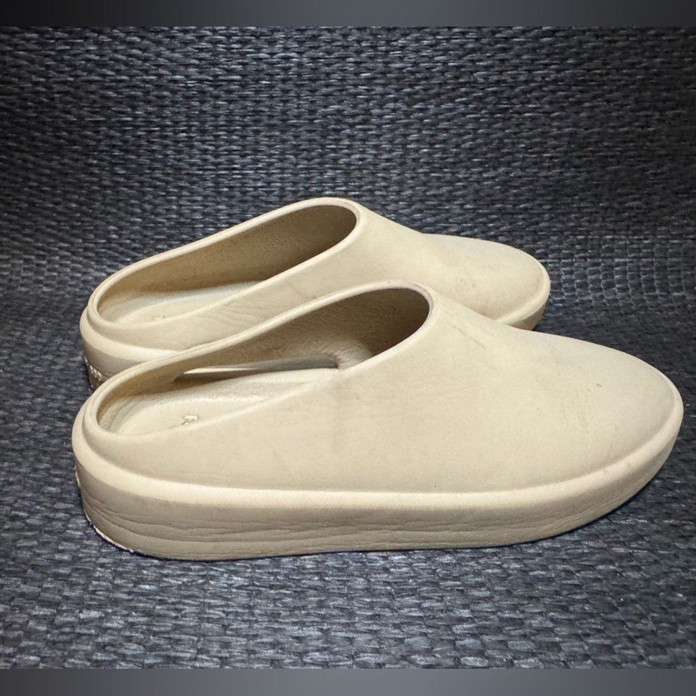 FEAR OF GOD Eva Runner Slippers Kids